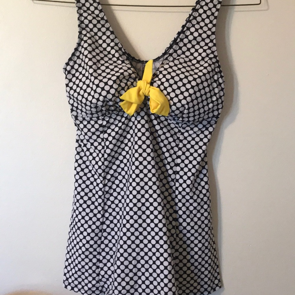 One piece swim suit